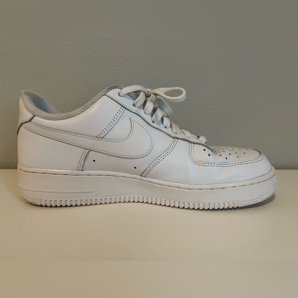 Nike White Air Force 1 ‘07 Low-Top Sneakers